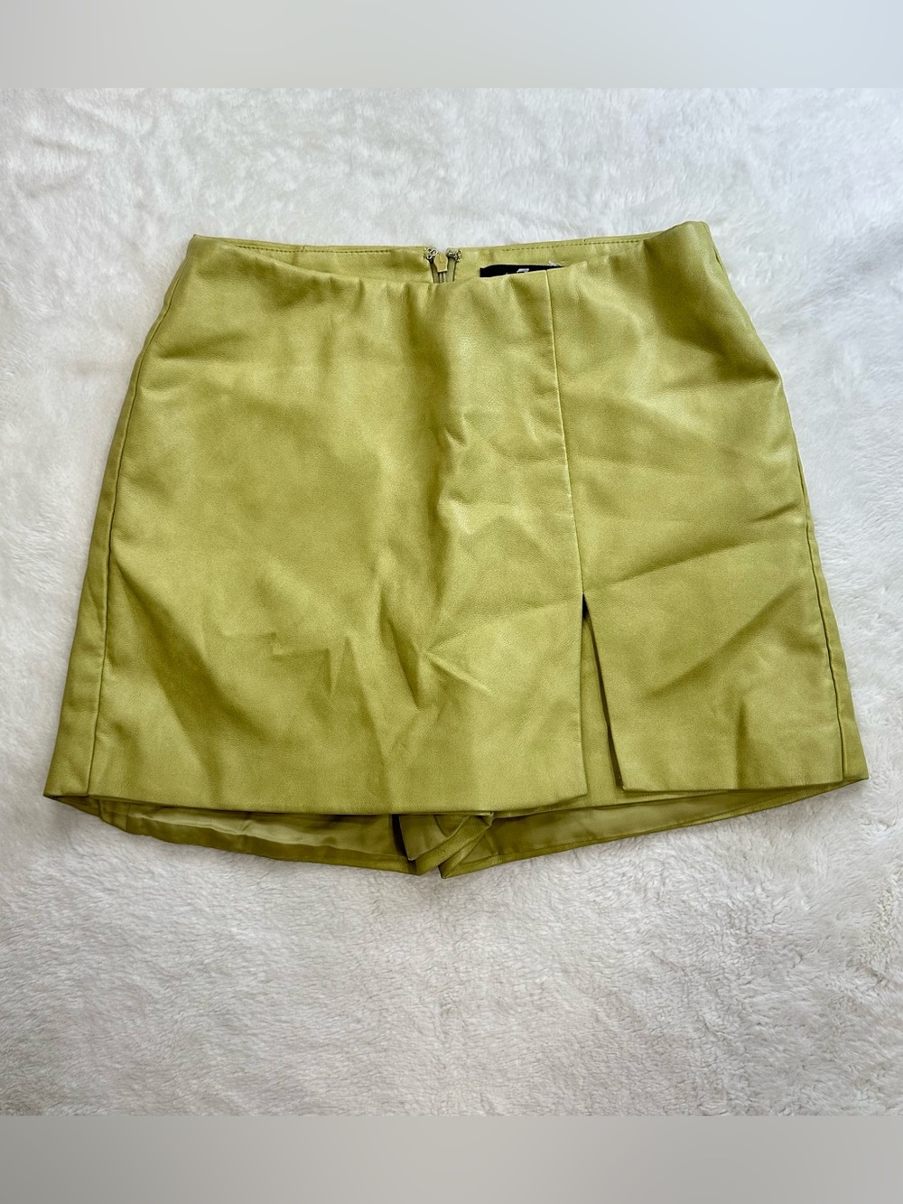 7 For All Mankind Faux Leather Mini Slit Skort Green XS NWT